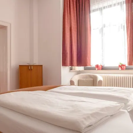 Hotel-pension Heimburg Guest house *